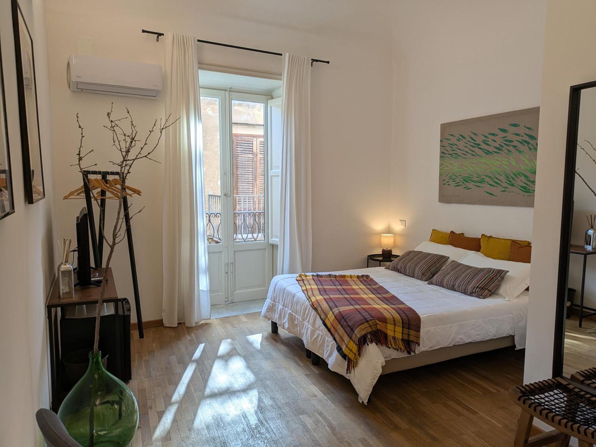 B&B Del Parlamento Palerme Extérieur photo